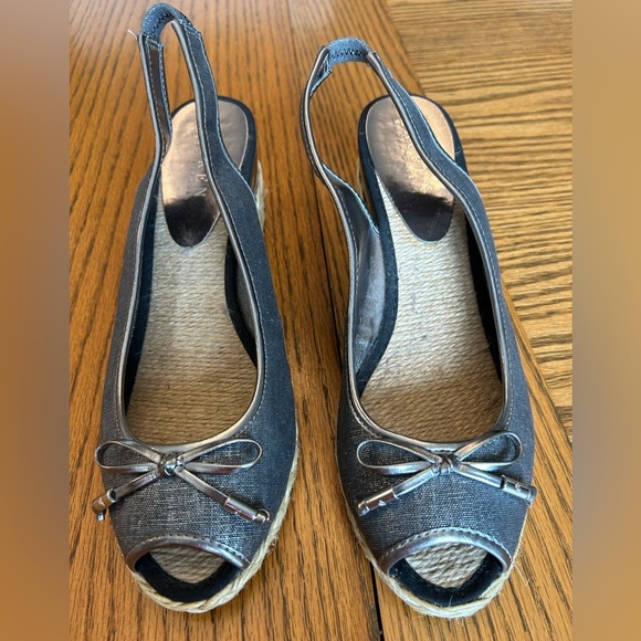 Lauren Ralph Lauren Silver Metallic Slide-On Slingback Wedges Bow - Picture 1 of 14